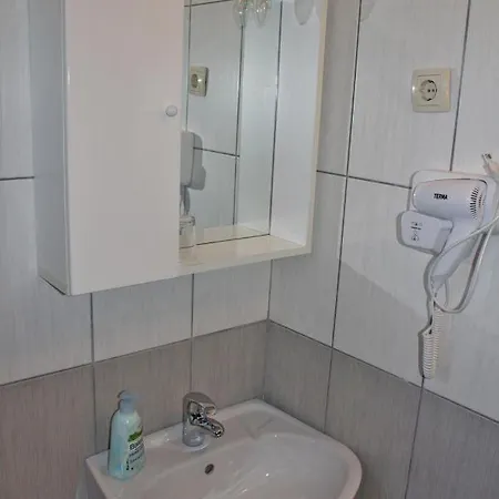 Covahouse Apartment Jelsa  Exterior photo