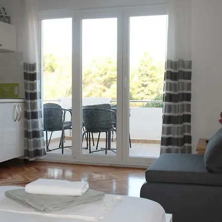 Covahouse Apartment Jelsa  Exterior photo