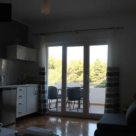 Covahouse Apartment Jelsa  Exterior photo